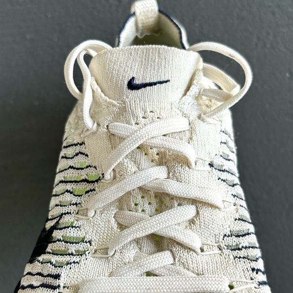 NIKE Zoom Lightweight Supportive Running Training Athletic Tennis Sneakers - Picture 3 of 12